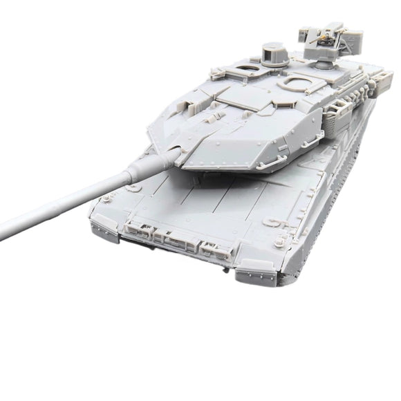 Leopard2 1/72 Main Battle Tank Plastic Model