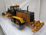 1:50 Caterpillar Cat 24M Engineering Machinery Vehicles Diecast Model