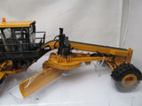 1:50 Caterpillar Cat 24M Engineering Machinery Vehicles Diecast Model