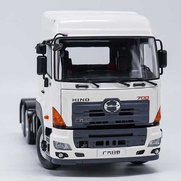 1:24 HINO 700 Schwerlast-LKW-Traktor, statisches Druckgussmodell